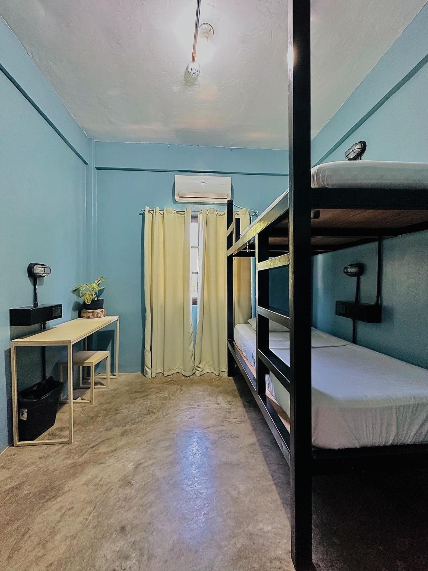 Dayon Hostel Coron Bagian luar foto