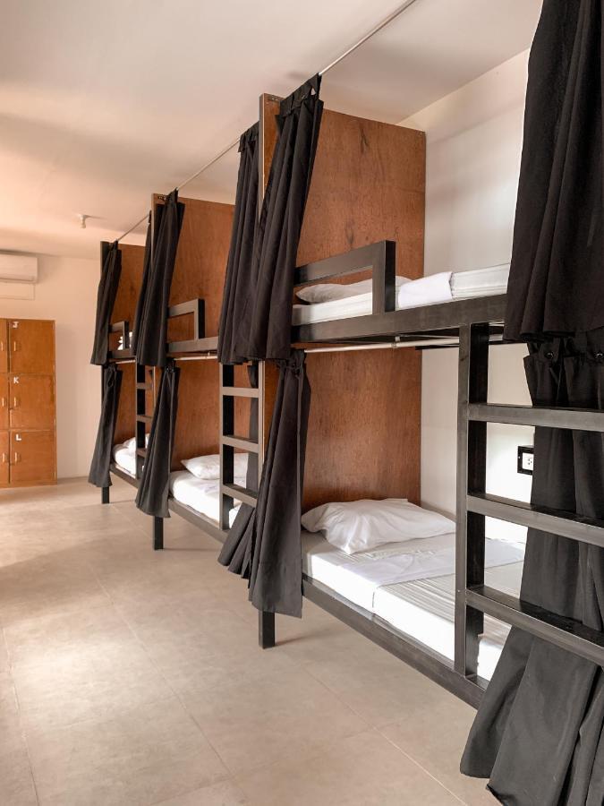 Dayon Hostel Coron Bagian luar foto